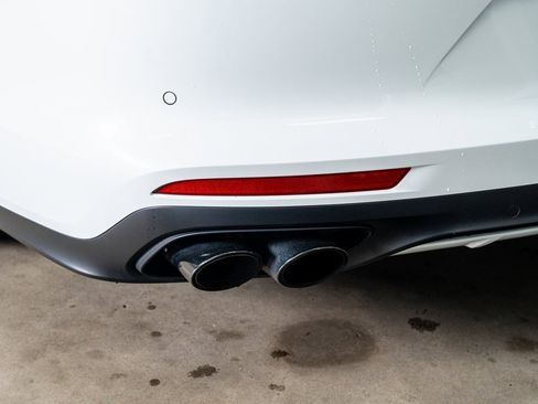 Used 2022 Porsche Panamera GTS image 25