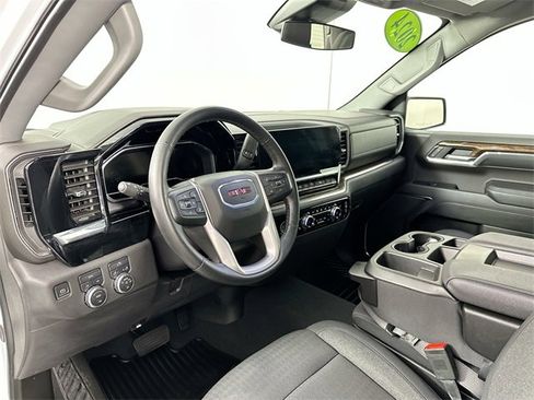 Used 2024 GMC Sierra 1500 Elevation image 18