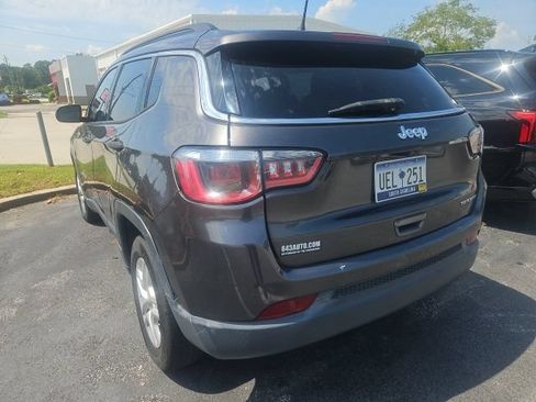 Used 2020 Jeep Compass Sport w/ Cold Weather Group FWD image 4