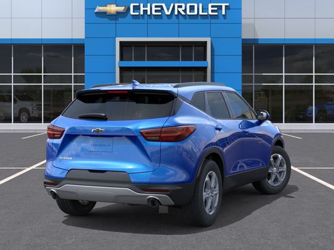 New 2026 Chevrolet Blazer LT w/ Convenience Package FWD image 4