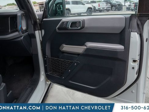 Used 2022 Ford Bronco Black Diamond AWD/4WD image 27