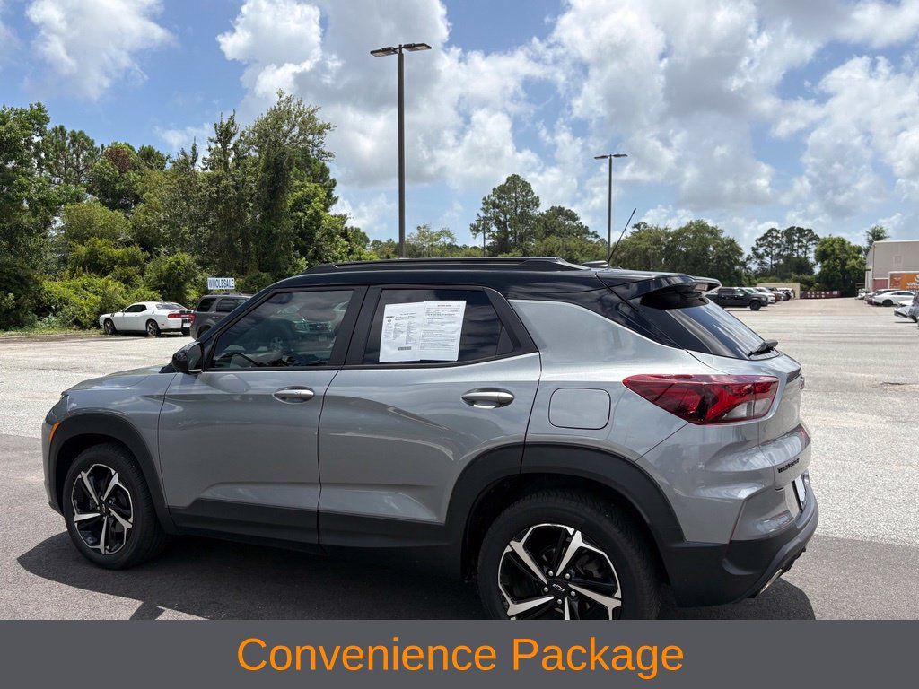 Used 2023 Chevrolet TrailBlazer RS w/ Convenience Package FWD image 3