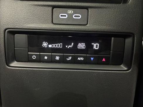 Used 2024 MAZDA CX-90 Plug-In Hybrid w/ Premium Pkg AWD/4WD image 36