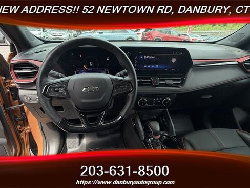 Used 2024 Chevrolet TrailBlazer RS w/ Convenience Package AWD/4WD image 23