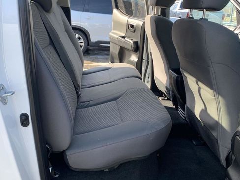 Used 2022 Toyota Tacoma SR image 21