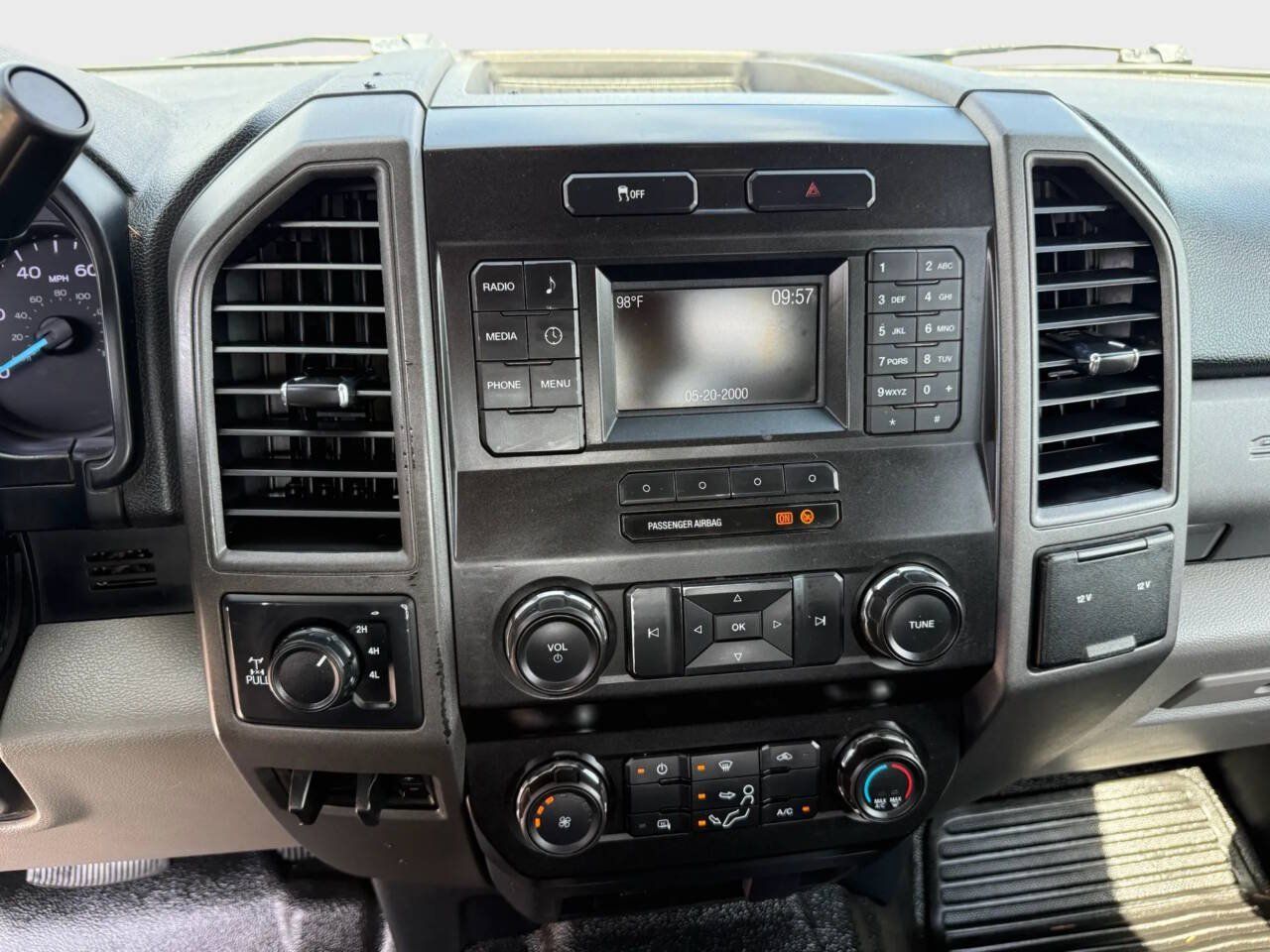 Used 2019 Ford F250 XL w/ Power Equipment Group AWD/4WD image 15