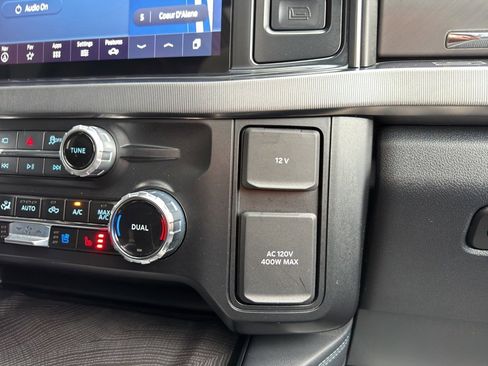 Used 2025 Ford F350 Platinum image 37