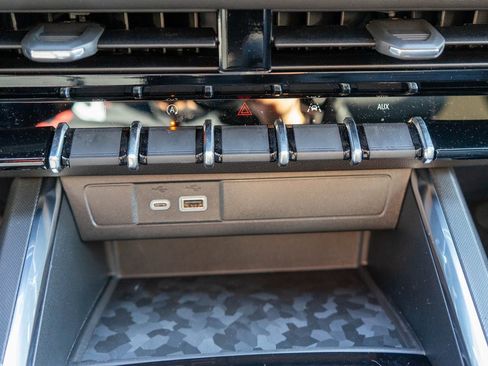 New 2026 GMC Canyon Elevation w/ Convenience Package image 26