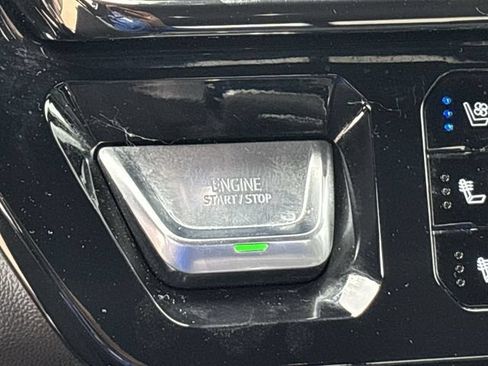 Used 2024 GMC Sierra 1500 AT4X AWD/4WD image 18