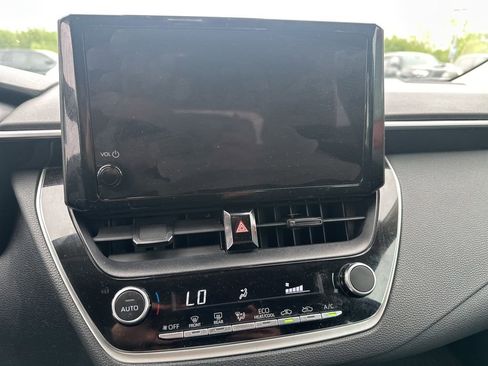 Used 2023 Toyota Corolla LE FWD image 10