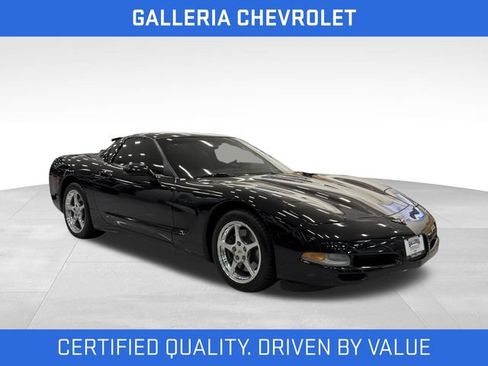 Used 2001 Chevrolet Corvette Coupe w/ Preferred Equipment Group2 RWD image 4