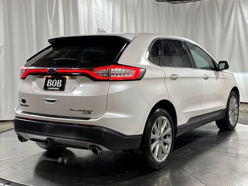 Used 2018 Ford Edge Titanium w/ Equipment Group 302A AWD/4WD image 10