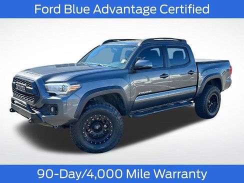 Used 2017 Toyota Tacoma TRD Off-Road w/ Premium & Technology Package AWD/4WD image 1