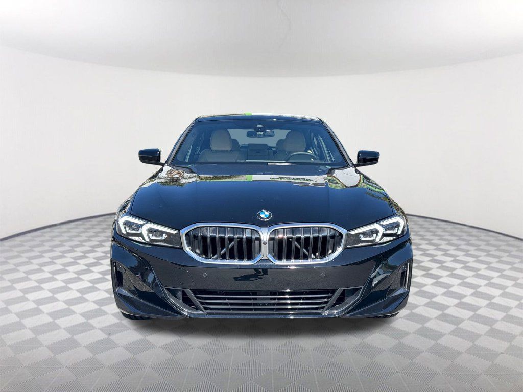 Used 2026 BMW 330i Sedan w/ Premium Package RWD image 2