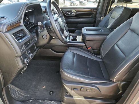 Used 2023 Chevrolet Suburban Premier image 24