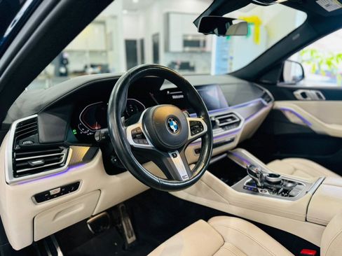 Used 2022 BMW X6 M50i w/ Executive Package image 14
