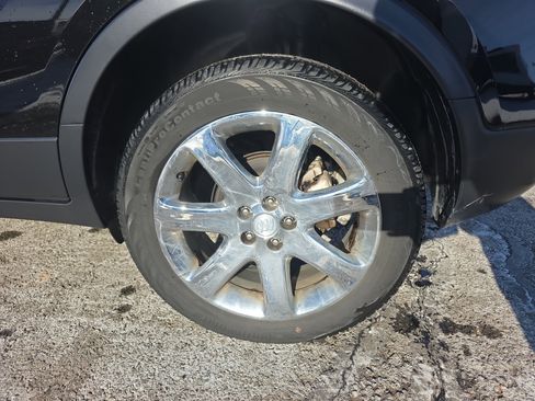 Used 2019 Buick Encore Essence w/ Experience Buick Package image 12