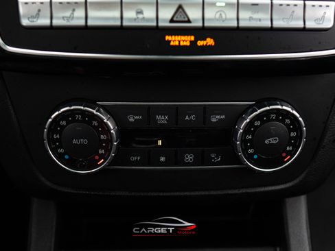 Used 2018 Mercedes-Benz GLE 43 AMG 4MATIC w/ Premium 3 Package image 33