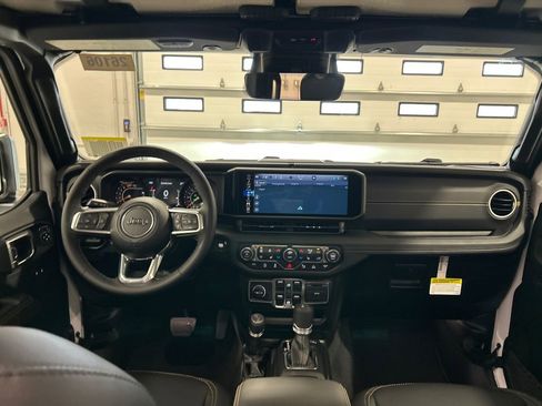 New 2026 Jeep Wrangler Sahara image 31