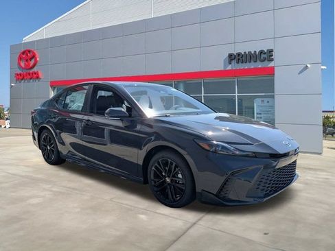 New 2026 Toyota Camry SE FWD image 3