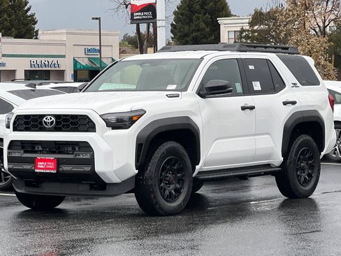 New 2026 Toyota 4Runner TRD Off-Road image 2