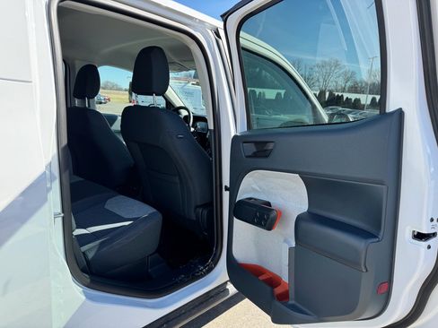 Used 2024 Ford Maverick XLT w/ XLT Luxury Package image 16