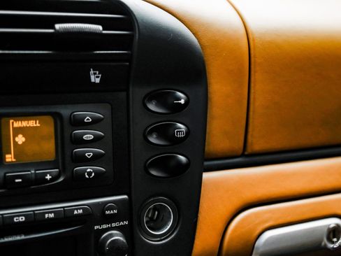 Used 2004 Porsche 911 GT3 image 60