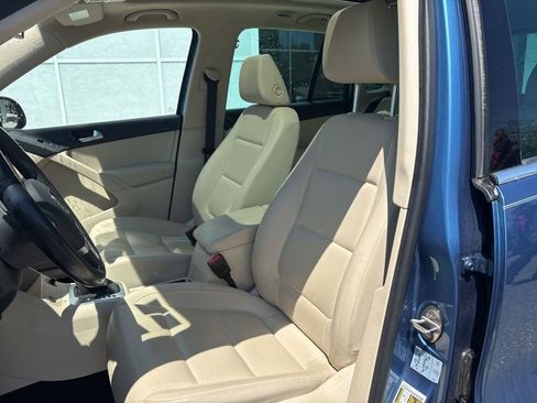 Used 2017 Volkswagen Tiguan Wolfsburg Edition FWD image 4