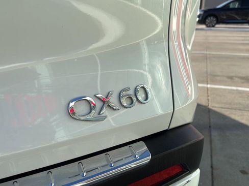 Used 2023 INFINITI QX60 Luxe w/ Cargo Package image 8