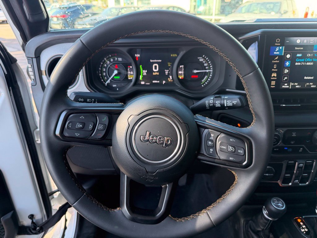 Used 2024 Jeep Wrangler Unlimited AWD/4WD image 24