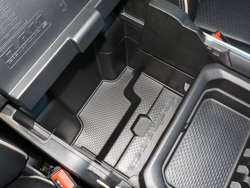 Used 2021 RAM 1500 Laramie image 32