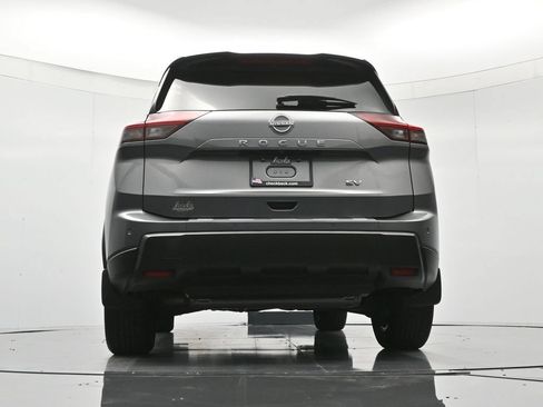 Certified 2024 Nissan Rogue SV FWD image 41