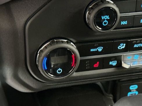 Used 2025 Ford Bronco Big Bend AWD/4WD image 19