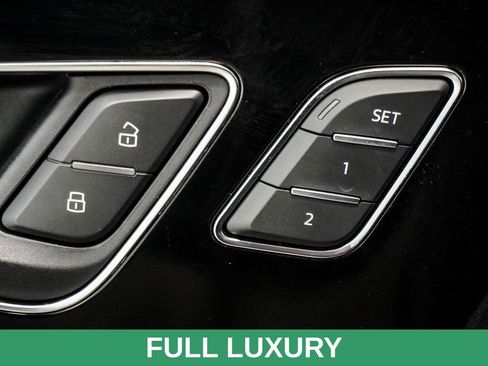 Used 2018 Audi Q7 3.0T Premium Plus w/ Premium Plus Package AWD/4WD image 40