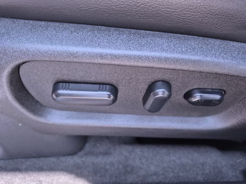 Used 2015 Ford Explorer Limited FWD image 17