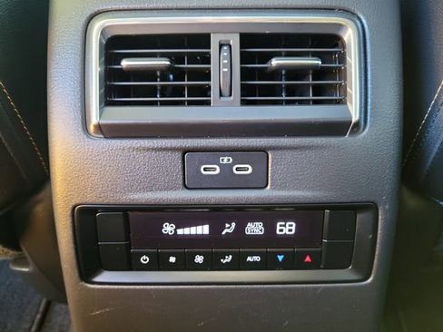 Used 2024 MAZDA CX-90 3.3 Turbo w/ Preferred Plus image 15