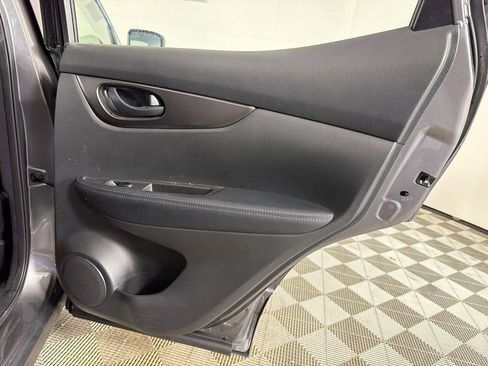 Used 2021 Nissan Rogue Sport S FWD image 16