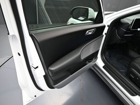 Certified 2024 Hyundai Ioniq 6 SEL image 13