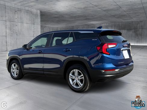 Certified 2022 GMC Terrain SLE image 4