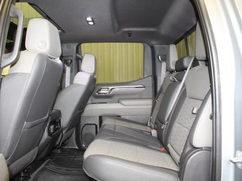 Used 2023 Chevrolet Silverado 1500 ZR2 w/ Technology Package AWD/4WD image 18