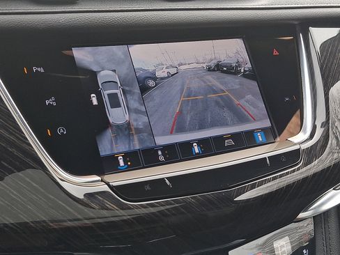 Certified 2022 Cadillac XT6 Premium Luxury w/ Technology Package image 18