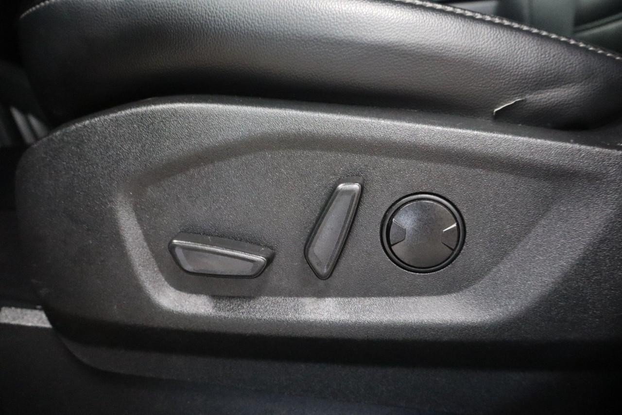 Used 2024 Ford Edge SEL AWD/4WD image 11