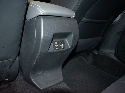 Used 2025 Subaru Crosstrek 2.5i Sport w/ Crosstrek Mirror Package AWD/4WD image 23