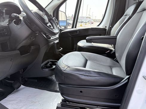 Used 2023 RAM ProMaster 2500 FWD image 14