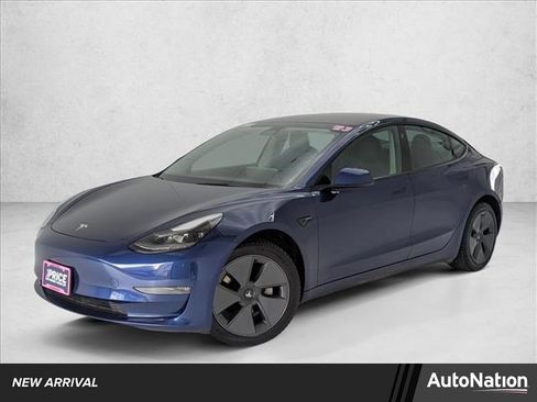 Used 2022 Tesla Model 3 Long Range image 1