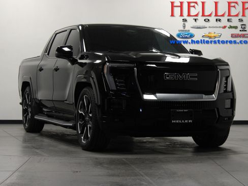 Used 2025 GMC Sierra EV Denali AWD/4WD image 1