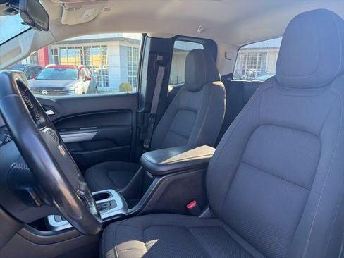 Used 2020 Chevrolet Colorado LT w/ Safety Package image 10