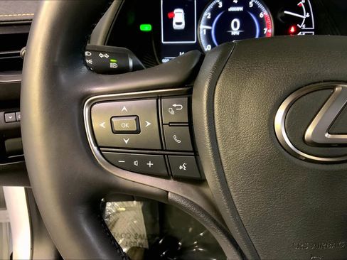 Certified 2024 Lexus UX 250h Premium image 23