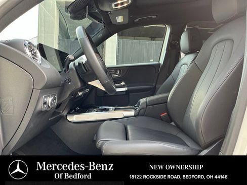 Used 2026 Mercedes-Benz GLB 250 4MATIC image 9