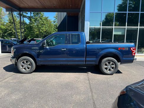 Used 2020 Ford F150 XLT w/ Equipment Group 302A Luxury AWD/4WD image 2